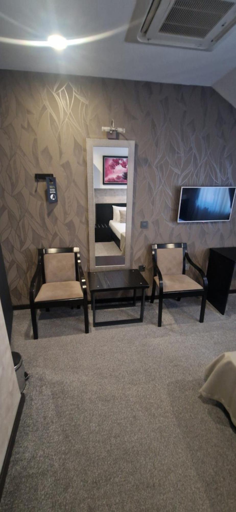 Garni Hotel Zen Free Parking Ni Esterno foto