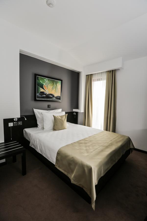 Garni Hotel Zen Free Parking Ni Esterno foto