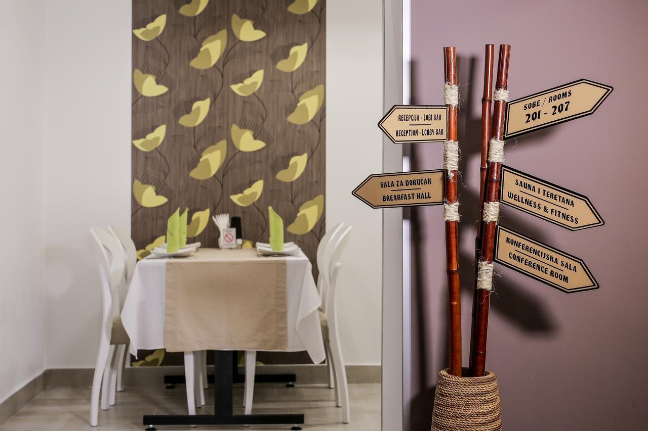 Garni Hotel Zen Free Parking Ni Esterno foto